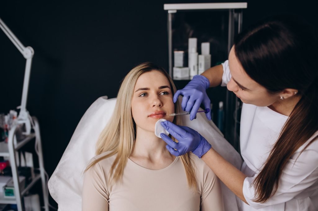 Aesthetic treatment at SanaMed